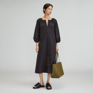 The Raglan Sleeve Poplin Dress | Black